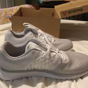 White Size 9 Redbok Prime Runner